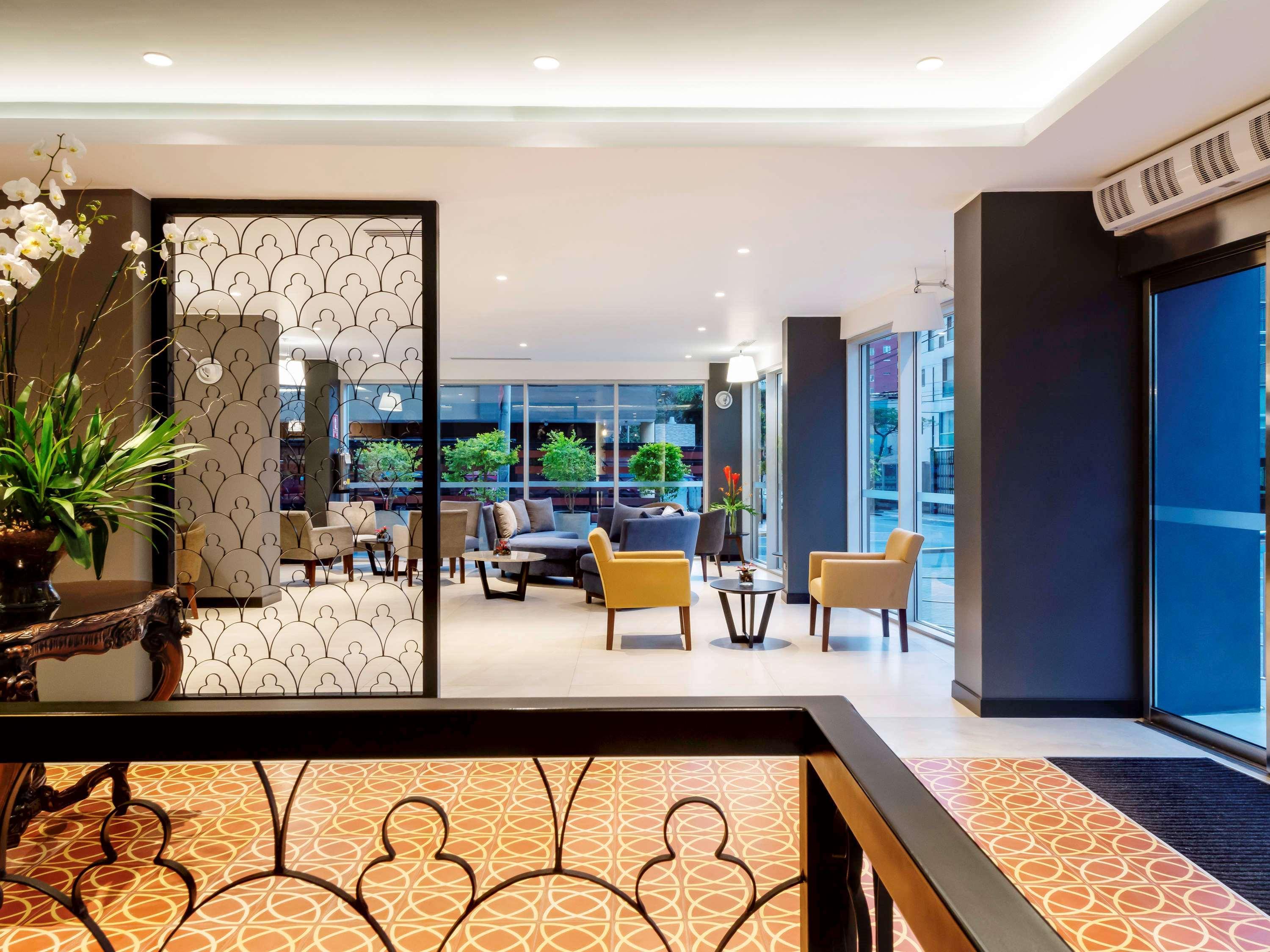 Mercure Ariosto Lima Exterior foto
