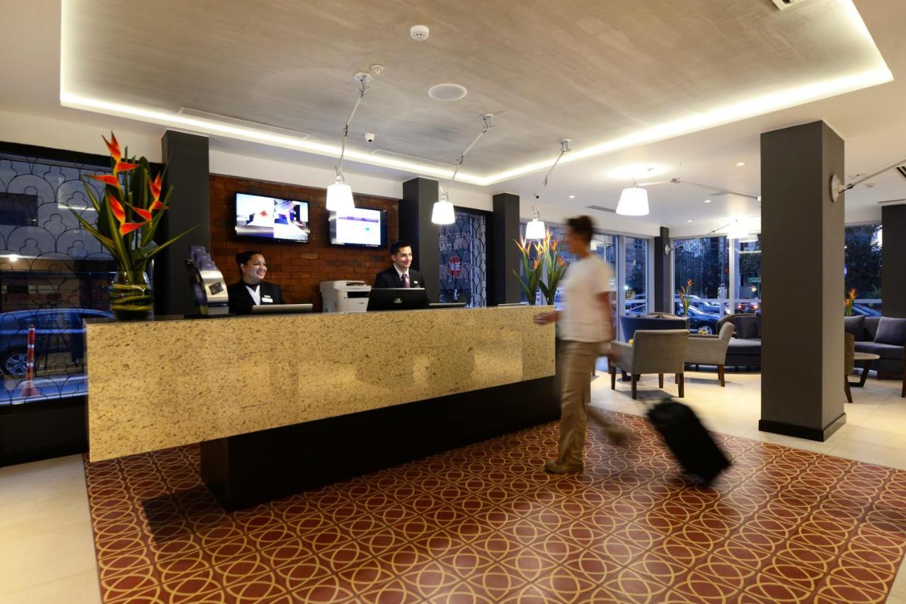 Mercure Ariosto Lima Exterior foto